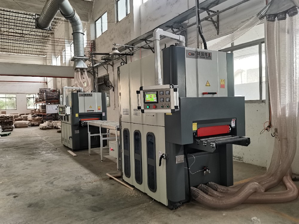 木材砂光機(jī)連線(xiàn)設(shè)備